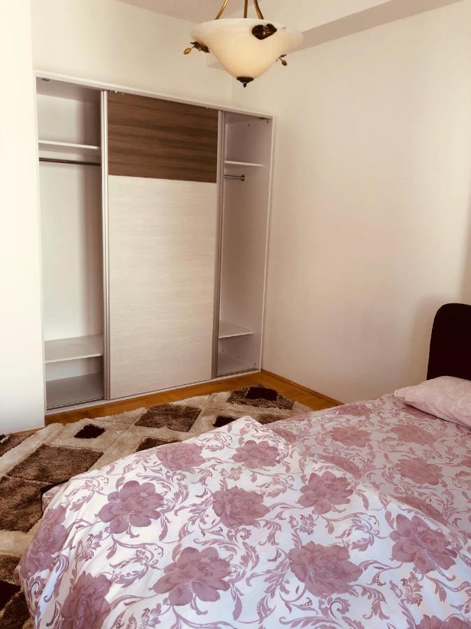 Apartments Near City Center Скопье Экстерьер фото