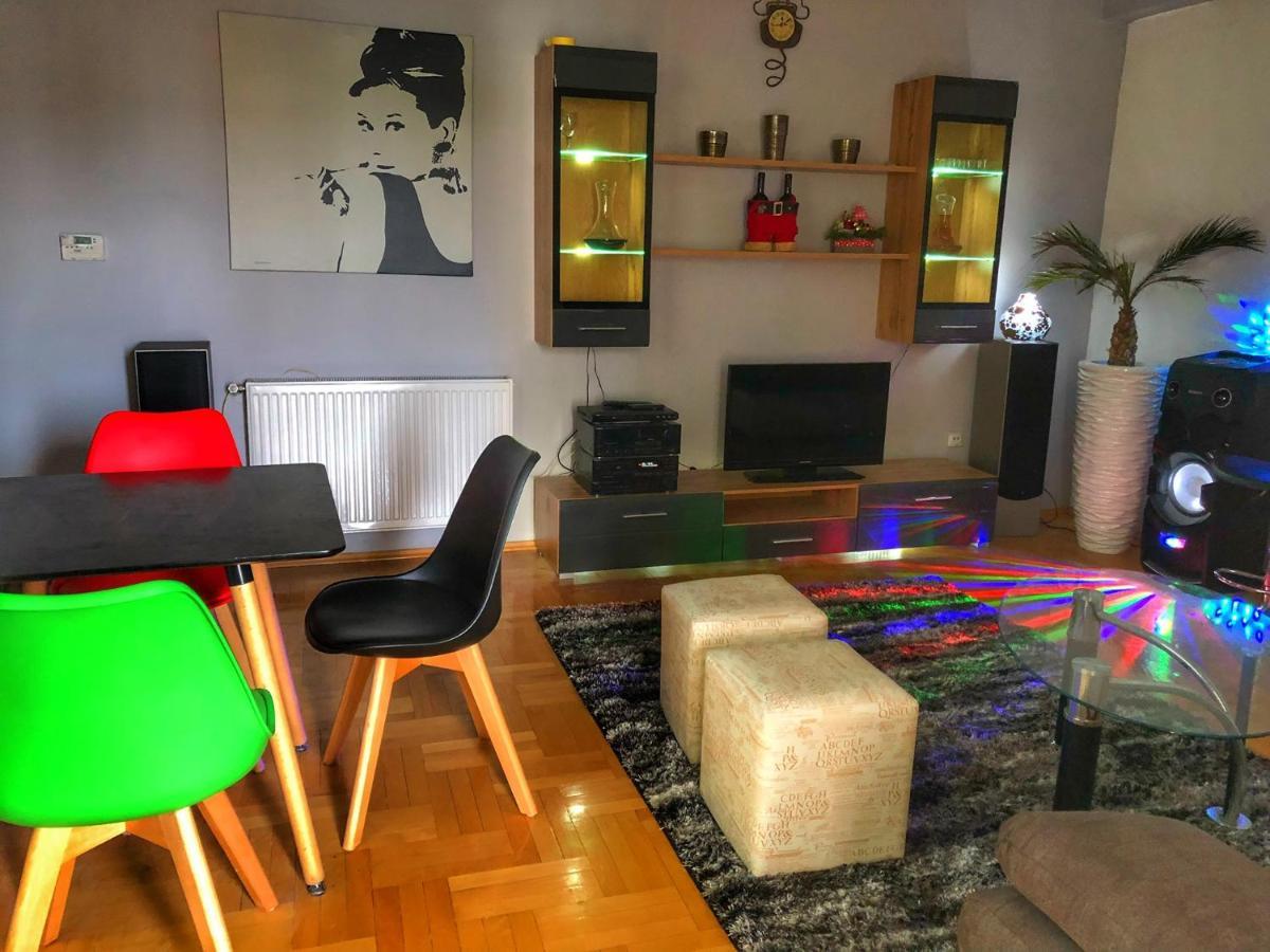 Apartments Near City Center Скопье Экстерьер фото